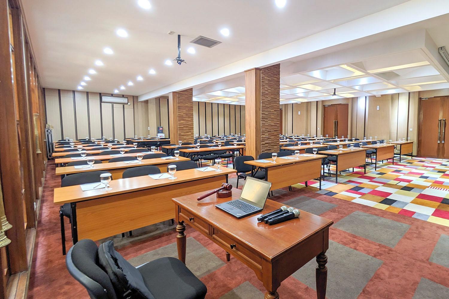 The 1O1 Bandung Dago Hotel Ngoại thất bức ảnh