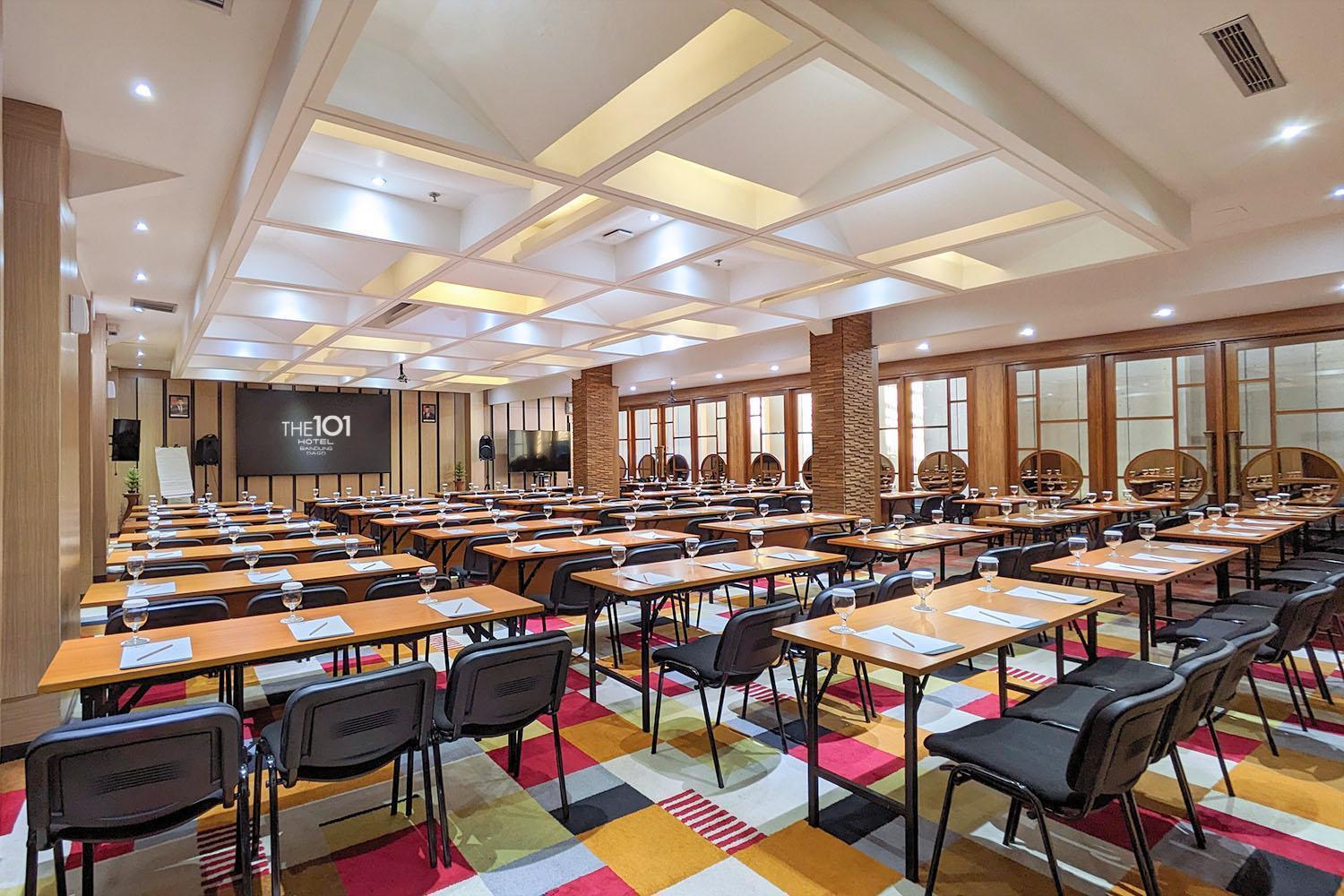 The 1O1 Bandung Dago Hotel Ngoại thất bức ảnh