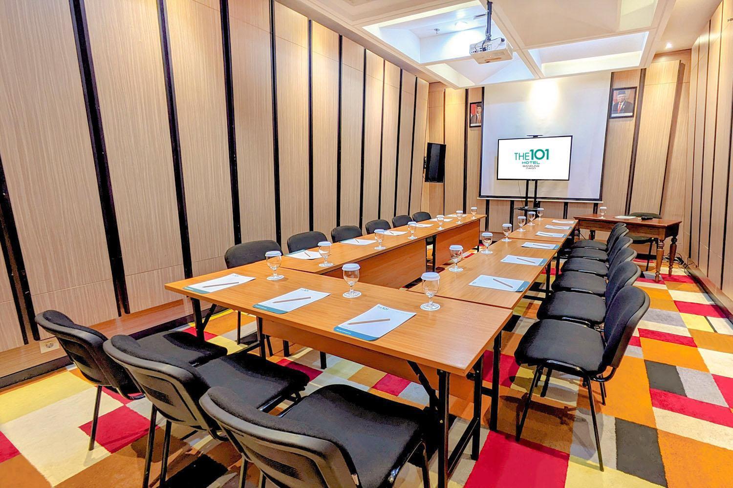 The 1O1 Bandung Dago Hotel Ngoại thất bức ảnh